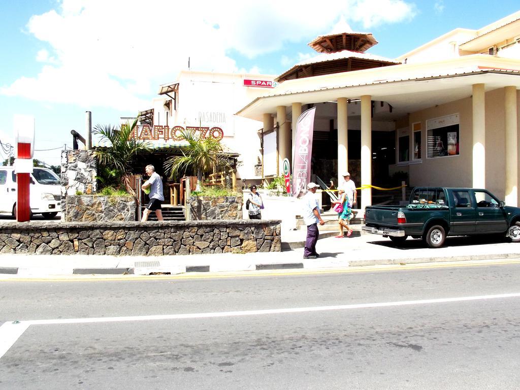 West Front One No 4 With Seafront - Licensed By Tourism Authority 14977 Flic En Flac Mauritius Flic en Flac Exterior foto
